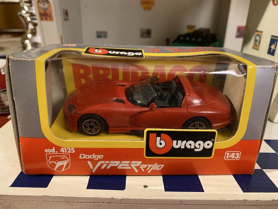 Dodge Viper R/T 10 1/43 Burago