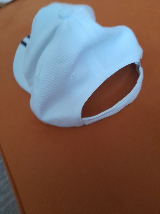 Czapka męska z daszkiem