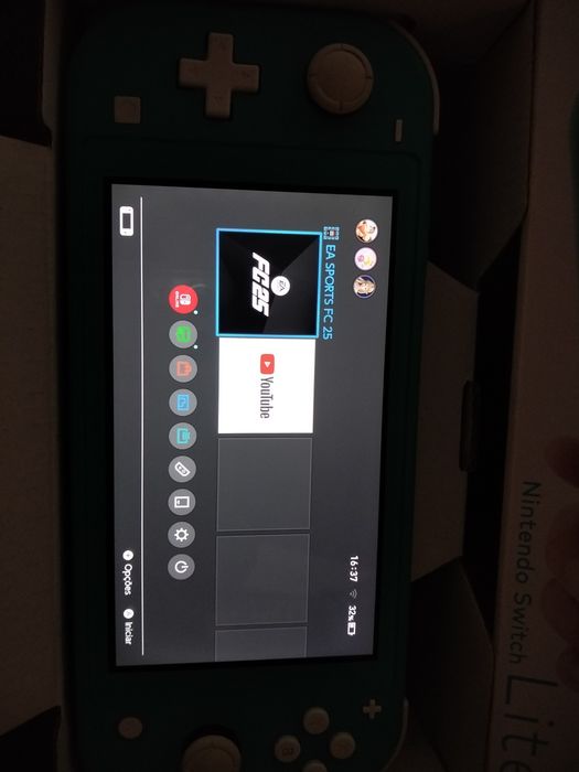 Vendo ou troco Nitendo Switch Lite com EA FC25