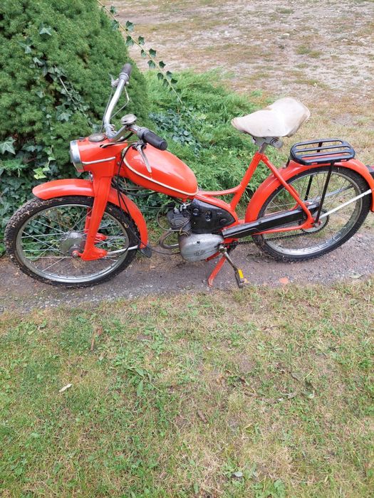 Motorower zabytek Komar sztywniak