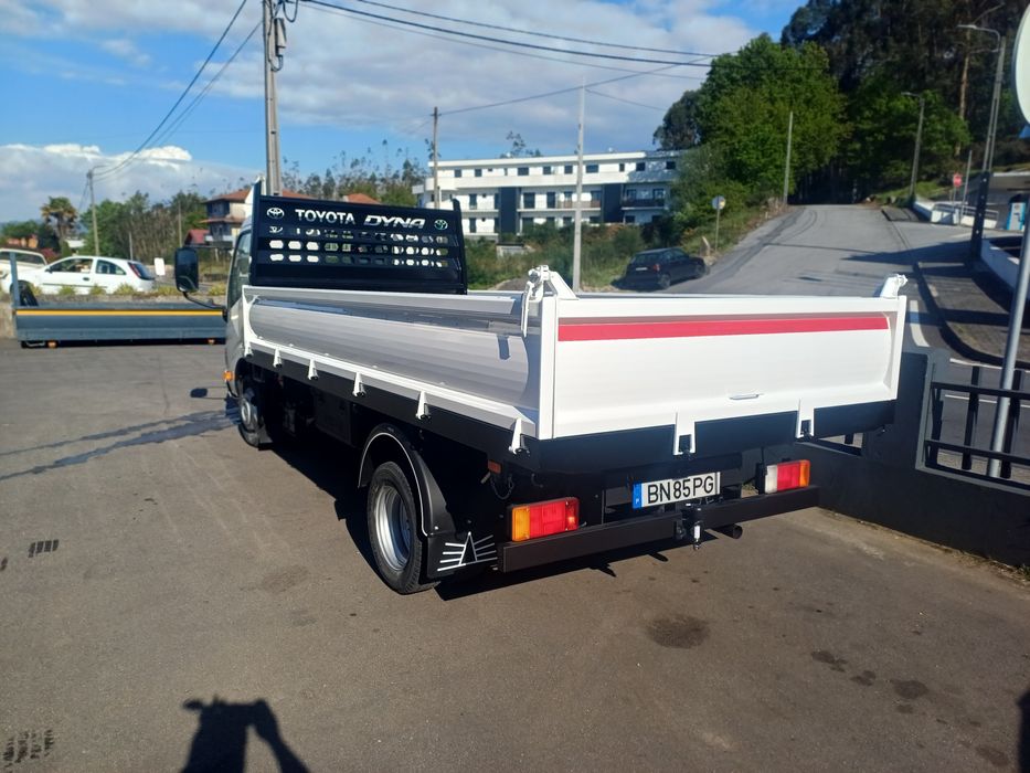 Toyota Dyna [M35.33]
• 3.0L [D-4D] 144HP 
》[Tri-Basculante]