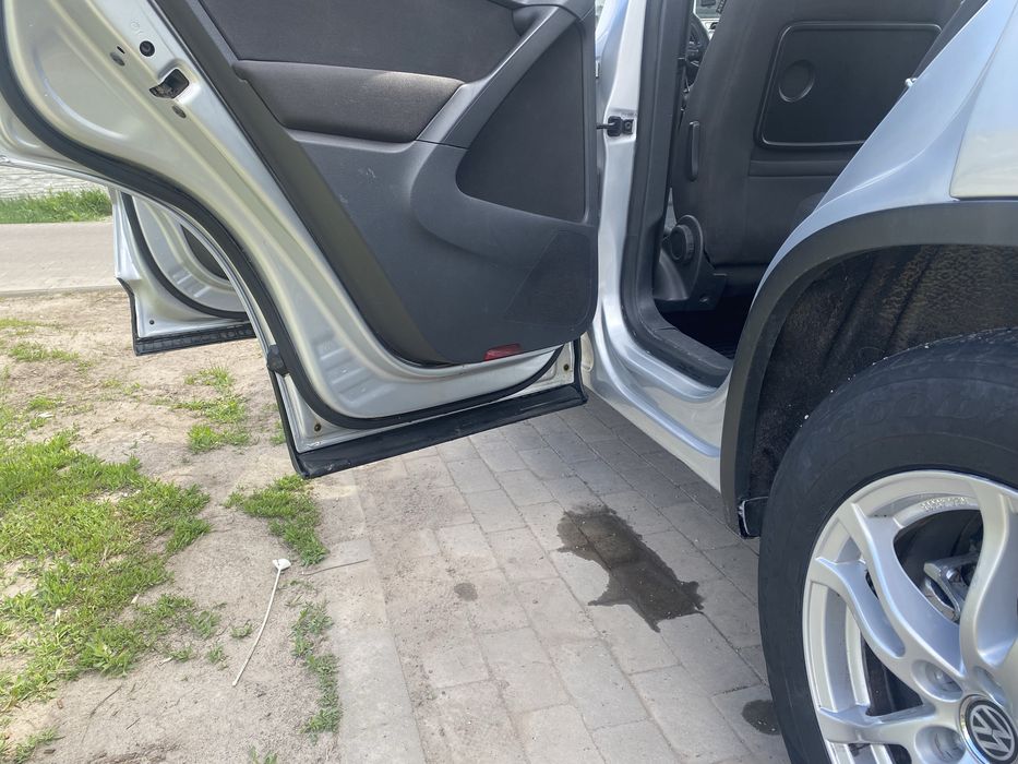 Продам тігуан 2010