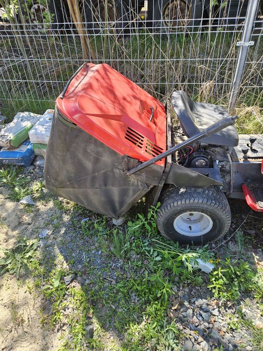 Kosiarka z koszem MTD