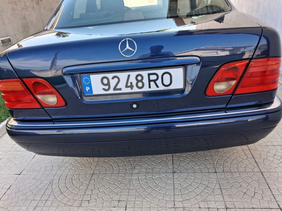 Mercedes-Benz E 220 — fotografia 3