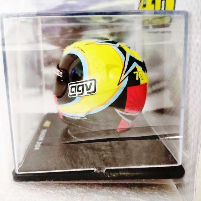 Capacete de Valentino Rossi Planeta DeAgostini Escala 1/5 com revista