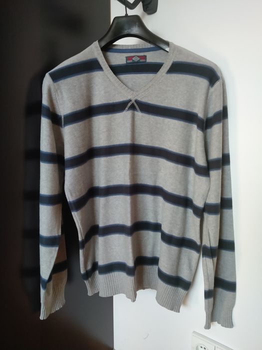 Sweter męski w serek L Springfield