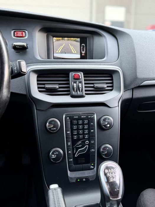 Volvo V40 1.6 D2 Full Extras