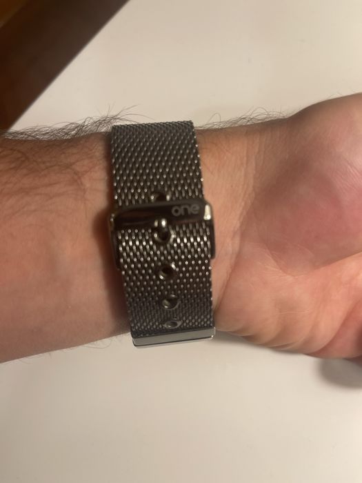 Relogio One igual a novo