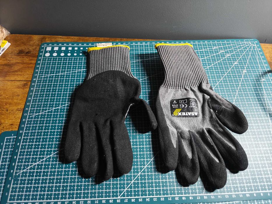 Rękawice robocze przeciwprzepięciowe (rozmiar 9) -10 sztuk