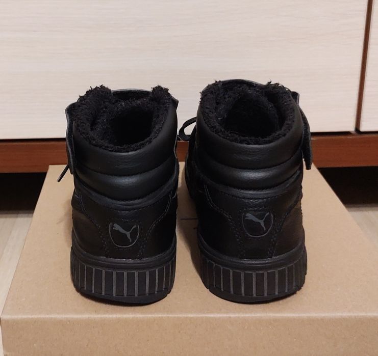 Buty damskie z kostkę, sneakersy / Puma Carina Mid 2.0, skóra