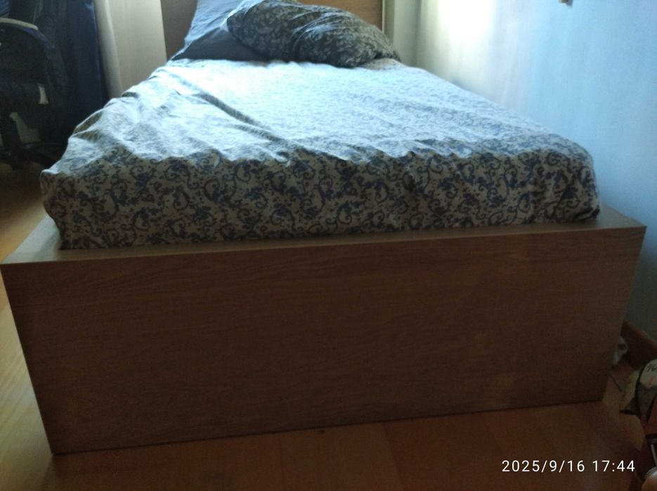 Cama solteiro + estante