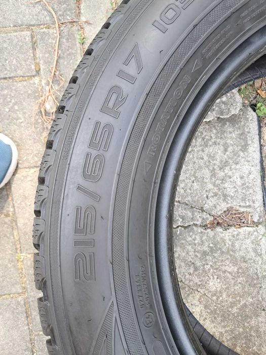 Opony Nokian 215 65 R17