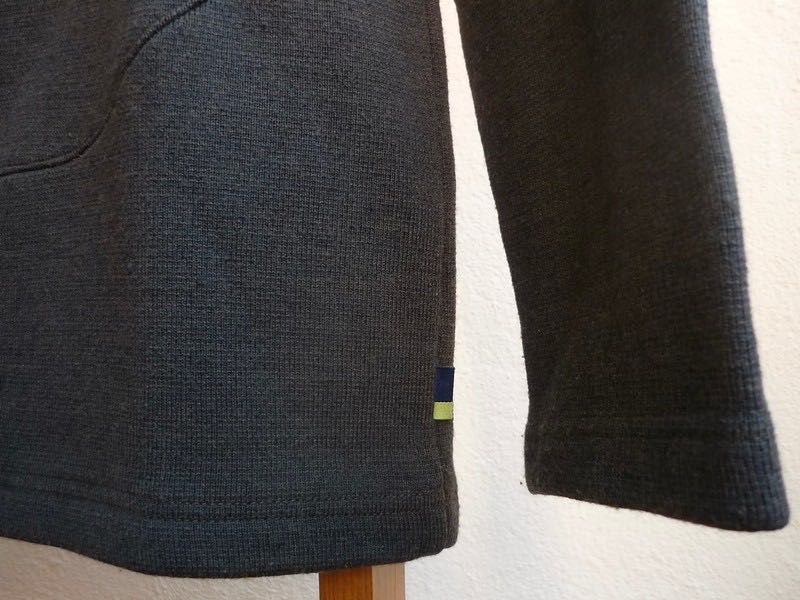 Camisola de gola alta José António Tenente