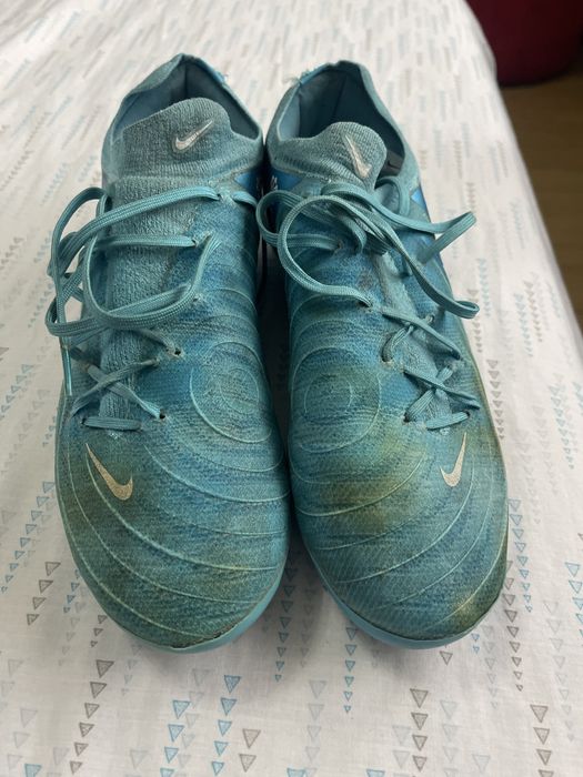 Chuteira nike phantow