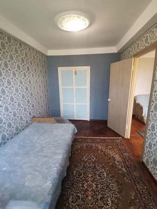 Продам 2х ком квартиру в центре города