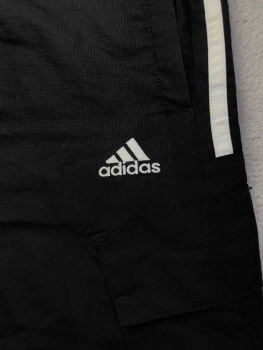 Гарні чорні шорти-бриджі nike в ідеальному стані