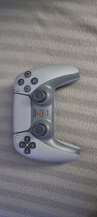 Comando PS5 edição limitada 30anos