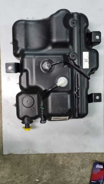 NOWY Zbiornik płynu AdBlue Master Movano Nissan 2,3 DCI oraz 1,6 CDTI