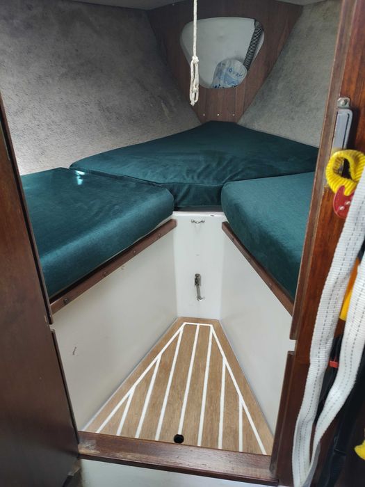 Jacht pełnomorski żaglowy Willing. Karta Bezpieczeństwa, super stan.