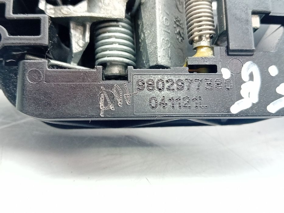 Puxador porta frente esquerda PEUGEOT 208 II