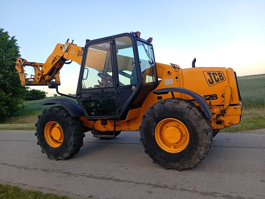 Ładowarka JCB 528S