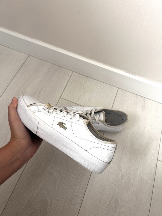 Buty damskie białe trampki lacoste