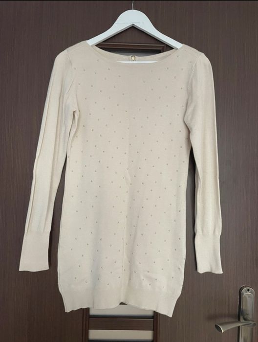 Beżowy sweterek rozm. M