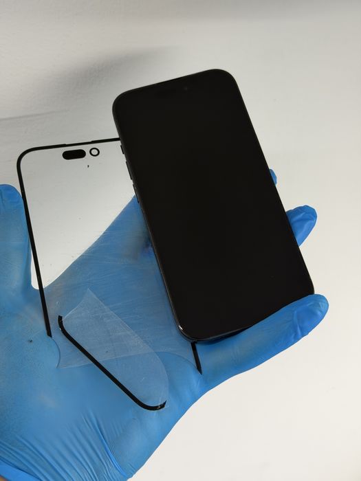 Wymiana zbitej szybki iPhone  , kazdy model ! Gotowy w kilka godzin , tego samego dnia !