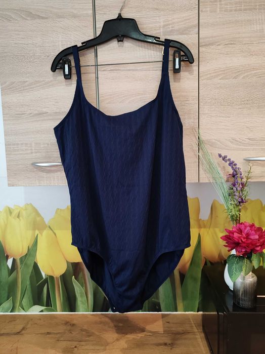 Wygodny granatowy strój kąpielowy jednoczęściowy rozm 52 nylon/spandex