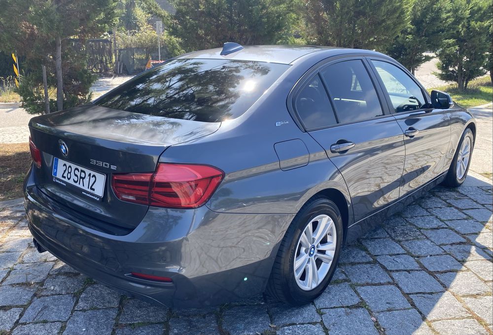 BMW 330 e iPerformance Advantage — photo 4