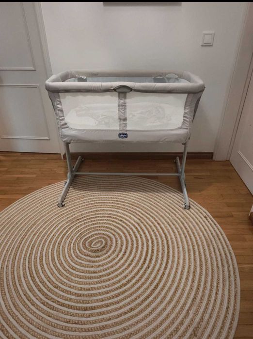 Next Too Me - Berço