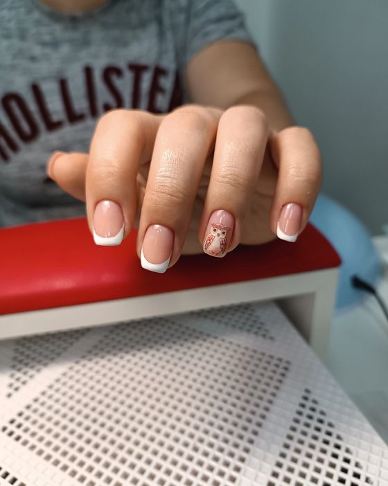 Манікюр Стрий  нарощування нігтів