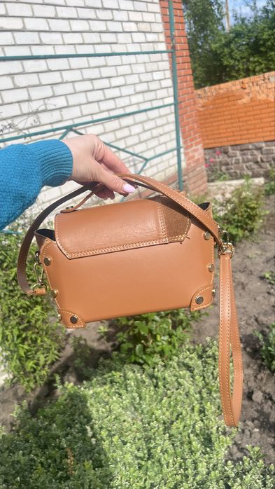 Жіноча сумка із натуральної шкіри