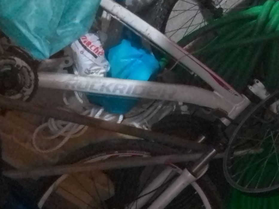 Bicicleta com travão a óleo