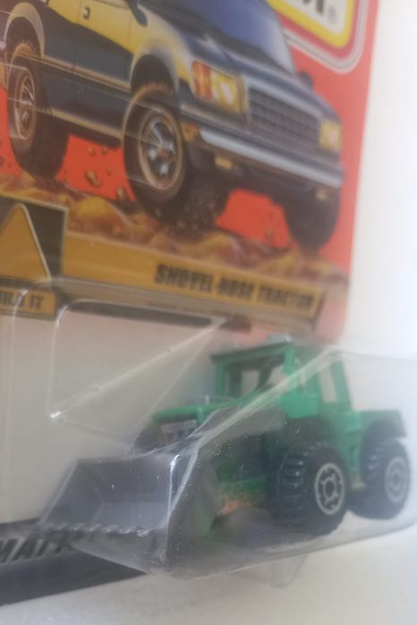 Shovel-nose tractor matchbox