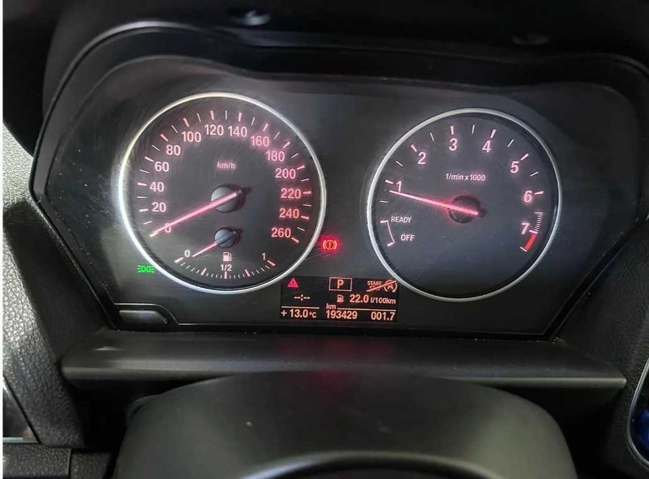 BMW serie 1 executive, caixa auto 8gears