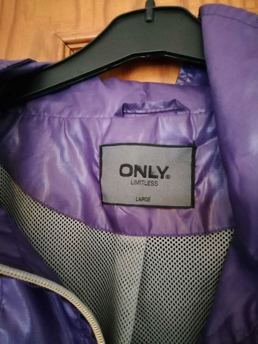 Corta-vento ONLY feminino