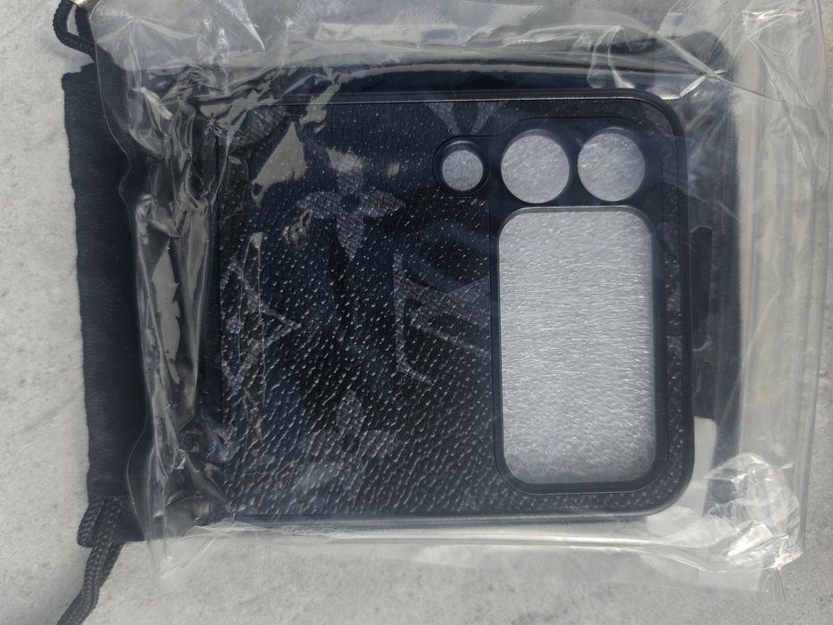 Venda de várias Capas de telemovel    Z FLIP 3  NOVAS