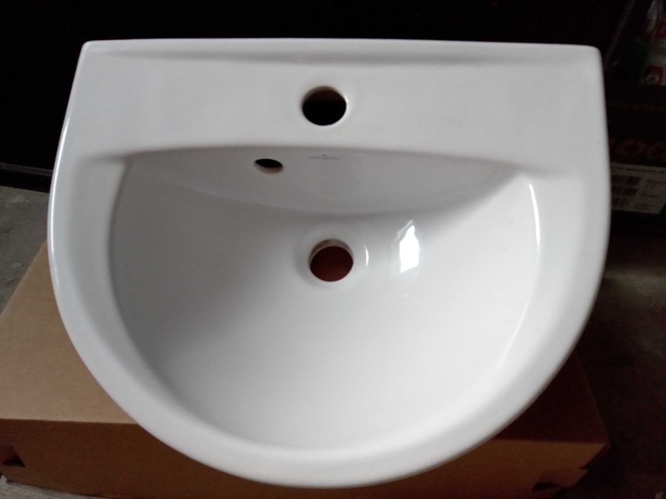 Sprzedam umywalkę Cersanit 45x35cm