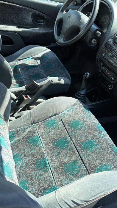 Carro saxo 1.1 ano 96