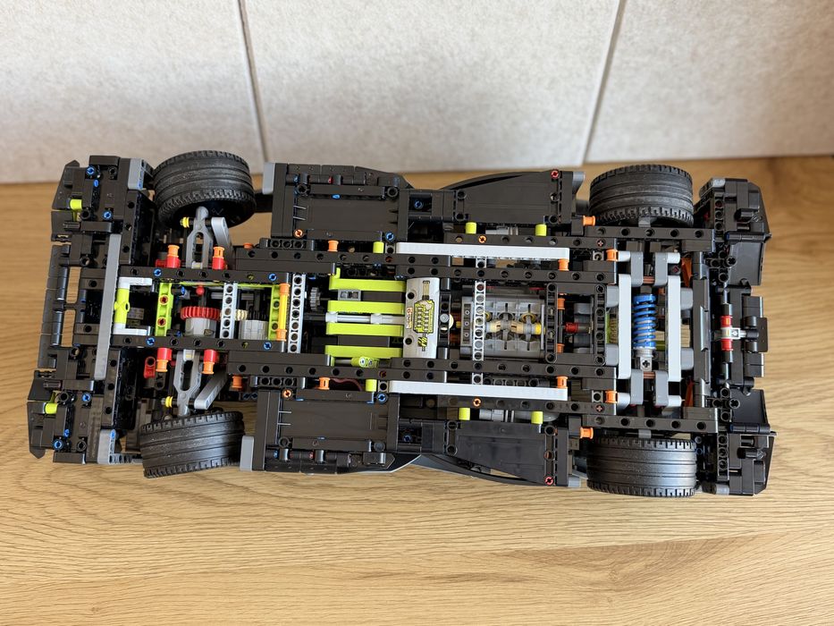 LEGO Technic 42156 Peugeot 9X8 Le Mans