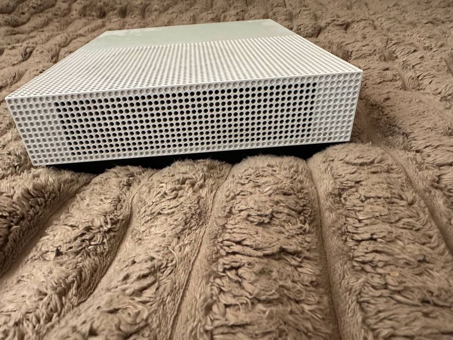 X box One S 512 Gb White