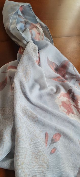 Elegancki szal damski