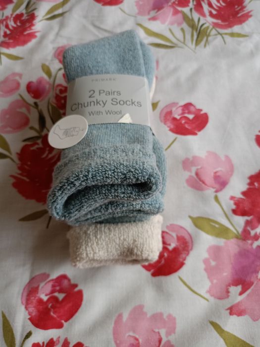 Dwie pary termicznych skarpet- nowe.