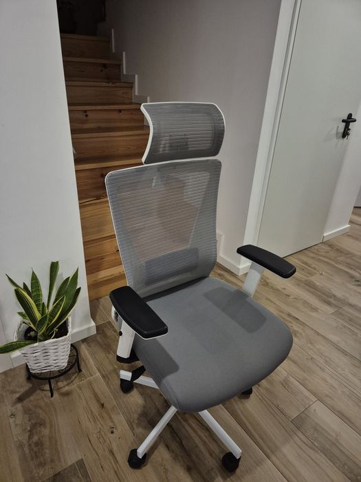 Cadeira de escritorio ergonomica