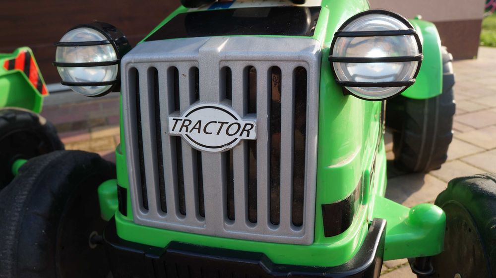 Traktor na akumulator z przyczepą zielony ciągnik dla dziecka 12