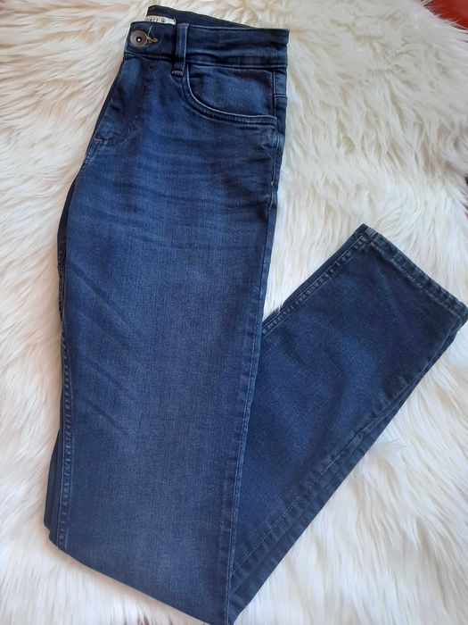 Spodnie niebieskie nowe z metką