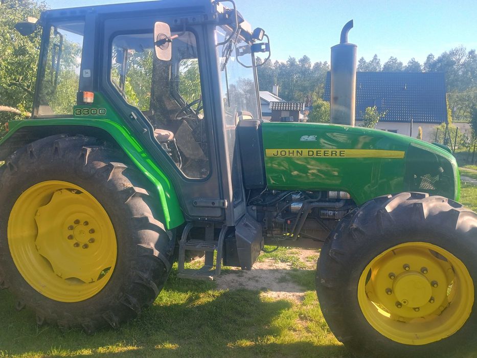 John Deere 6100  John Deere 3300