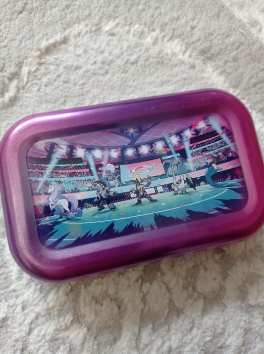 Оригинальная коллекционная коробочка из под карточек POKÉMON