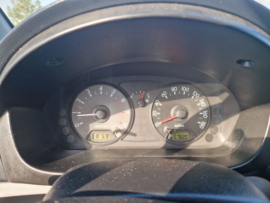 КІА Picanto 2004 року, 1.1 бензин, механіка.